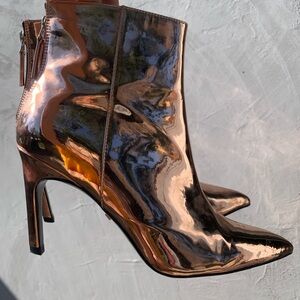 TOPSHOP Rose Gold Booties in Size 38